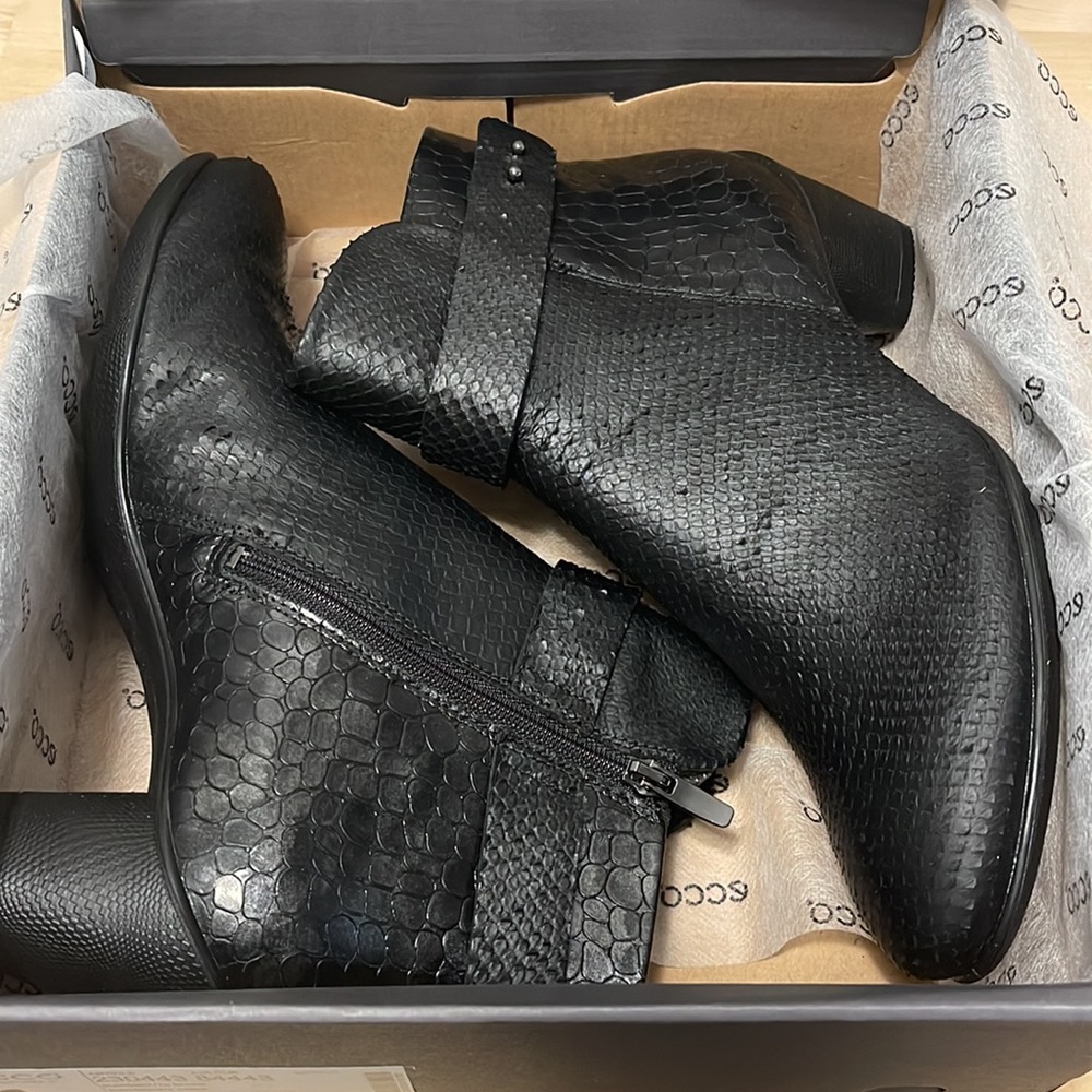 Ecco Scultpured 45 Black Buffed Silver Ankle Booties Sz 41(10-10.5) NEW IN BOX - Picture 9 of 10